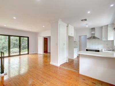 210 Coromandel Parade, Coromandel Valley