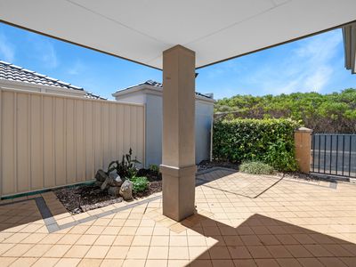 1 / 36 Epsilon Drive, Rockingham