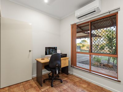 17 Bowerbird Loop, Djugun