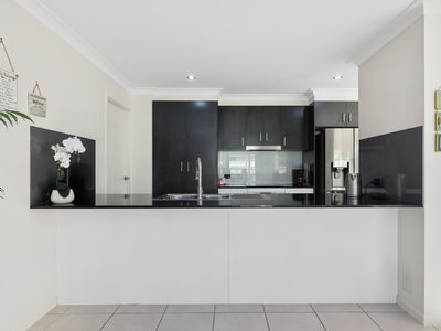 2 Weston Court, Bellbird Park