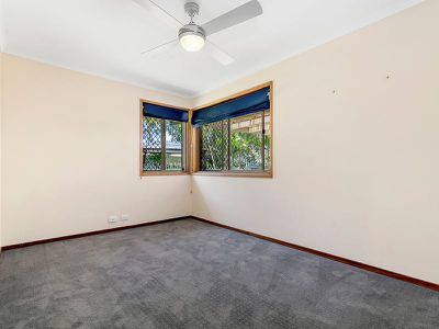 16 Gosford Court, Rochedale South