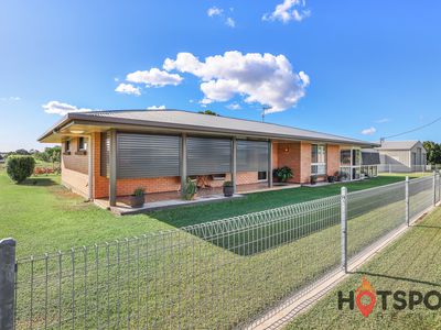 30 John Moffat Road, Gooburrum