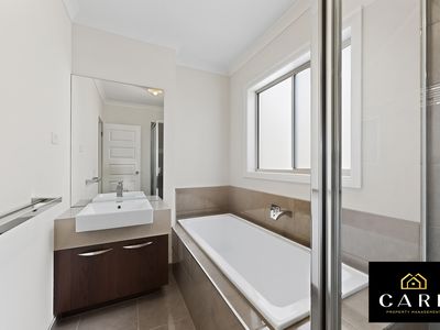 5 Stature Ave, Clyde North