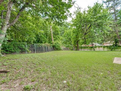 2414 East Kiest Boulevard, Dallas, TX, International