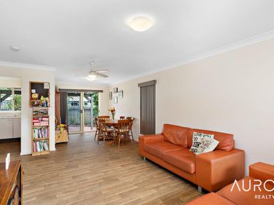 27/9 Bayside Court, Thorneside