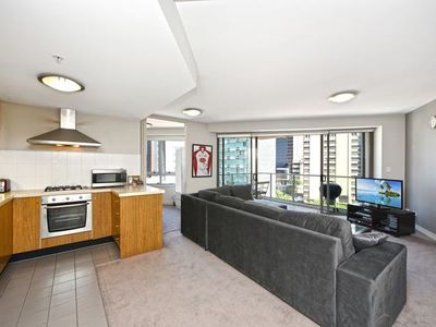 902 / 77-81 Berry Street, North Sydney