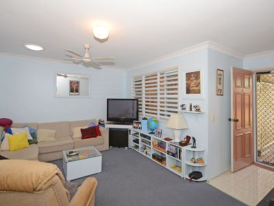 4 / 14 BEACH ROAD, Pialba