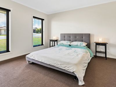 22 Waterhouse Drive, Willow Vale