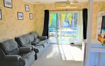 26 Cams Boulevard, Summerland Point