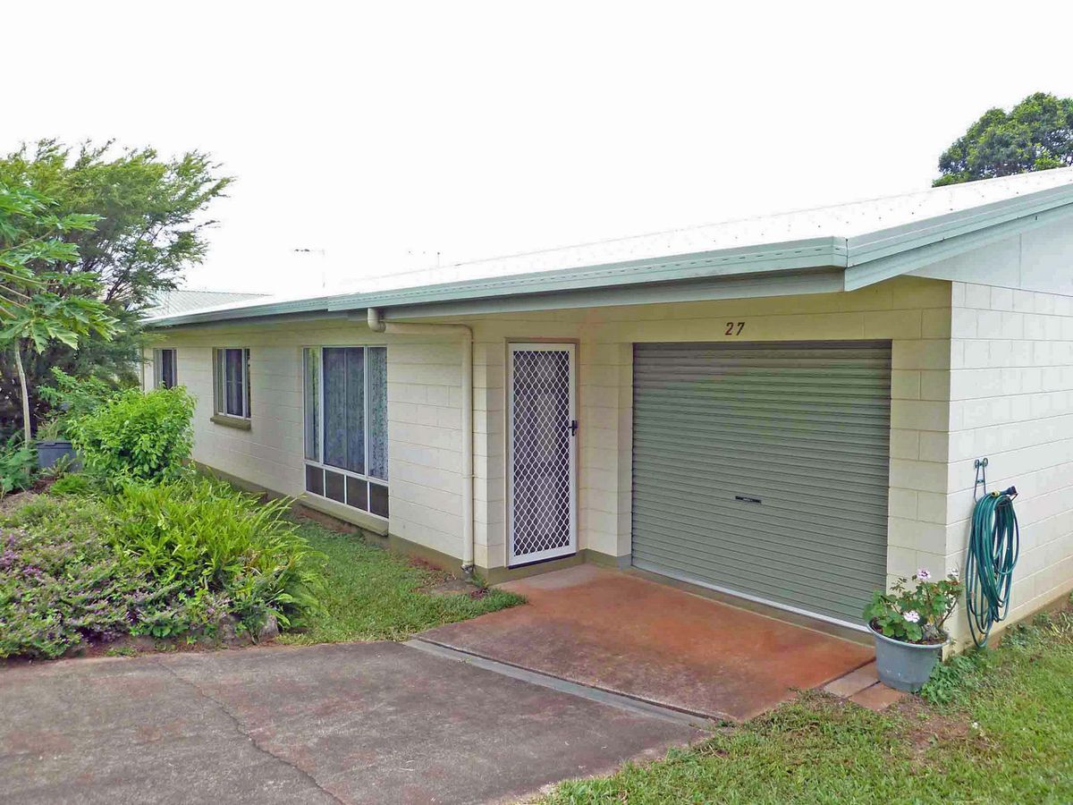 27 Goldview Street, Atherton