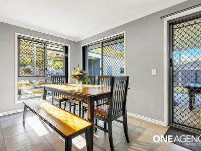 27 Senorita Parade, Urangan