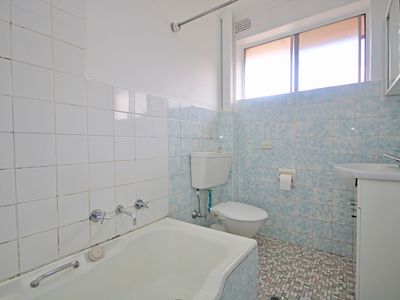 10 / 4 Shadforth Street, Wiley Park