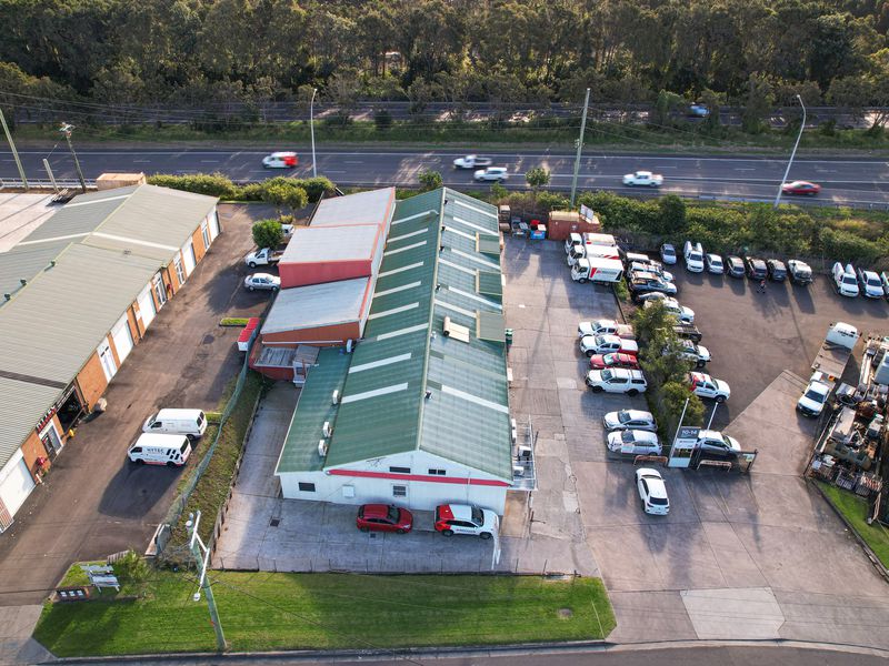 14 Glastonbury Avenue, Unanderra