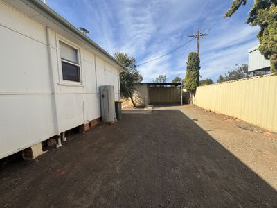 7 South Avenue, Yenda