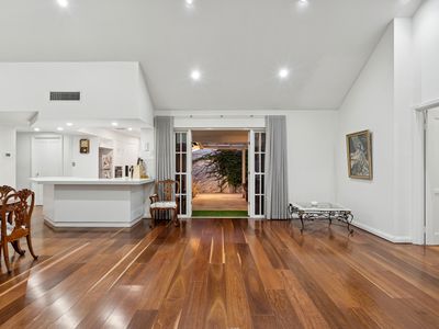 36 Bay Road, Claremont