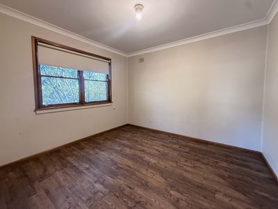 10 Dawson Street, Forbes