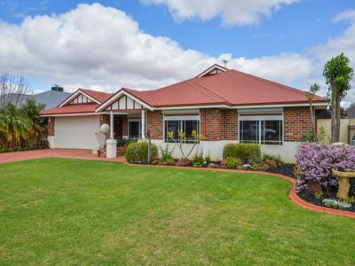 15 Vitali Crescent, Somerville