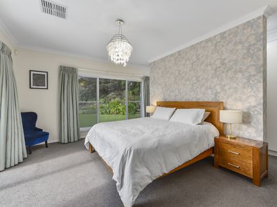 35 Eldridge Drive, Worrolong