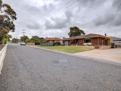305 Adelaide Road, Murray Bridge