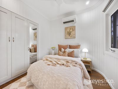 7 Sycamore Street, Pimlico