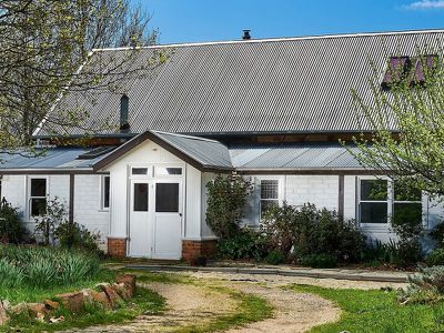 2542 Mansfield Whitfield Road, Tolmie