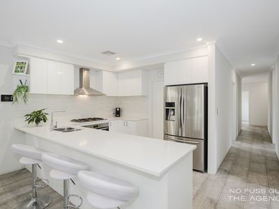 10 / 12 Loder Way, South Guildford