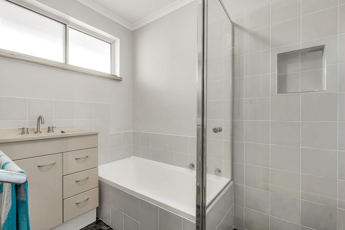 25 Lorikeet Avenue, Modbury Heights