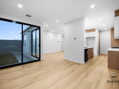 46 California Street, Clyde