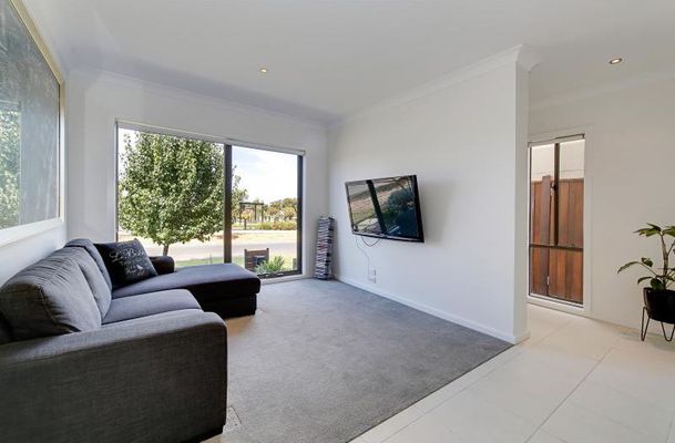 16 Rosette Parade, Mickleham