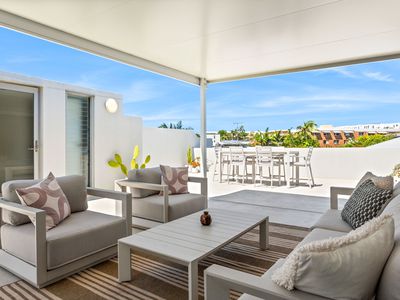 3 / 8 Leo Crescent, Alexandra Headland