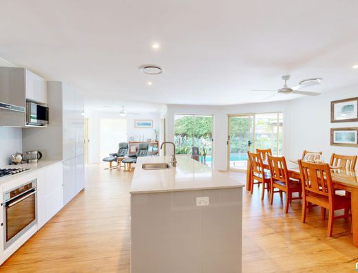 Your Private Family Oasis in a Peaceful Cul-de-Sac image 3