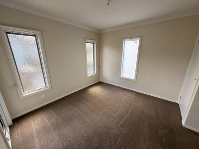 2 / 7 Trewheela Avenue, Manifold Heights