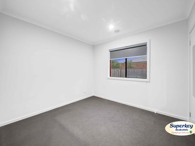 10 Yarlington Road, Tarneit