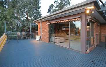 24 Keith Parade, Beaconsfield