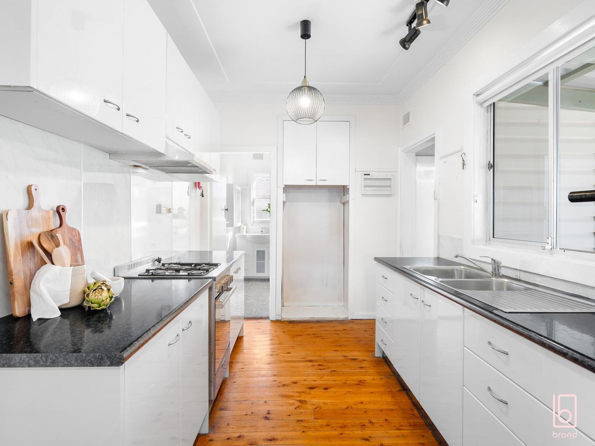 1 Cobbin Parade, Belmont
