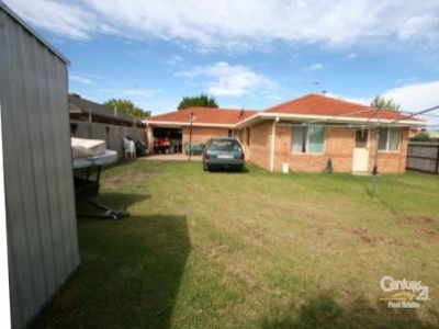 1 McCartney Drive, Narre Warren South