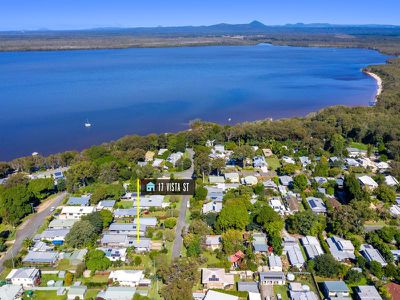 17 Vista Street, Boreen Point