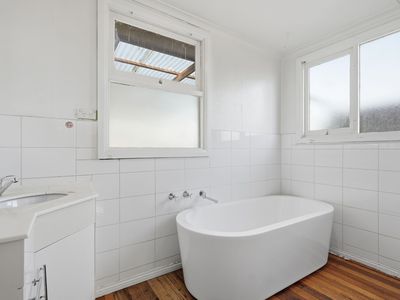 7 Sixth Avenue, Dodges Ferry
