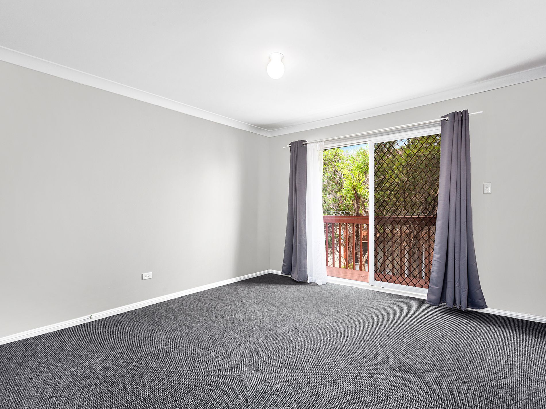 8 / 5 Commerce Drive, Lake Illawarra