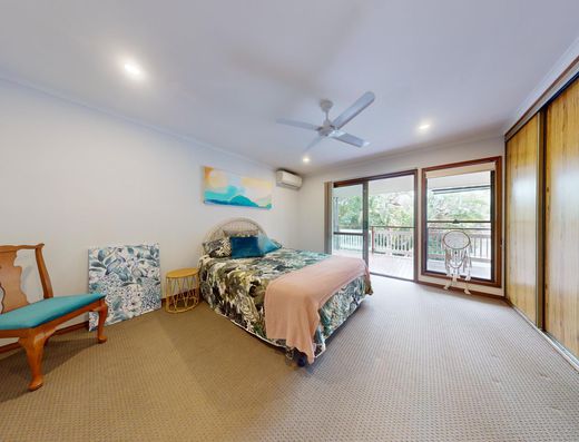 Beautifully presented Noosa Heads Home - AVAILABLE LATE JANUARY image 11
