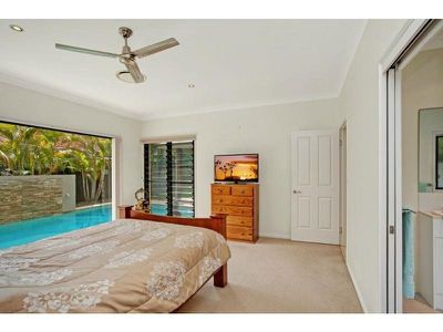 6 Riverbreeze Avenue, Noosa Waters