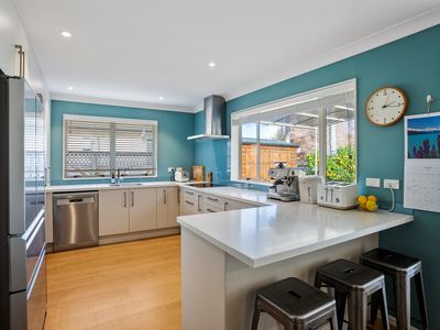 16 Semillon Avenue, Henderson