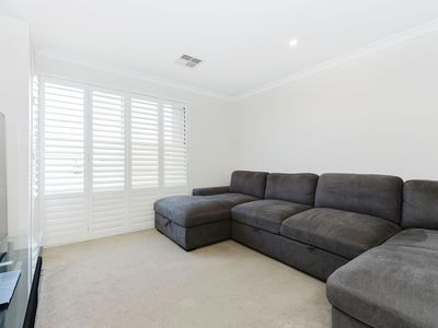 18 Yandal Way, Golden Bay