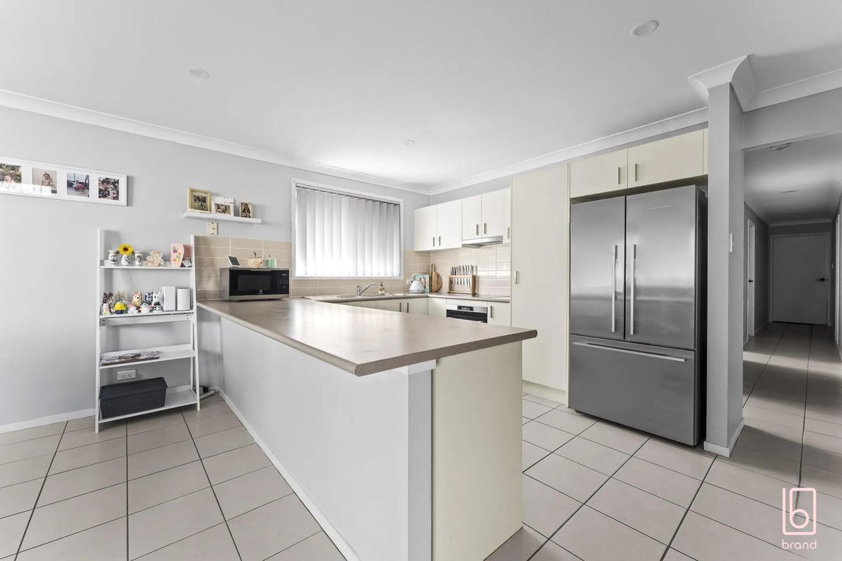 61 Georgia Drive, Hamlyn Terrace