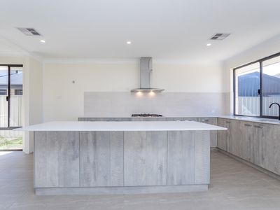 55 Carinata Crescent, Byford