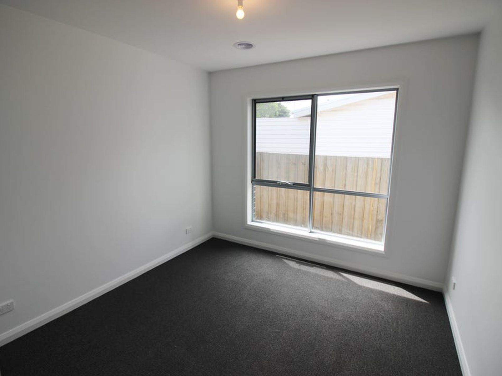 6A Nagle Drive, Belmont