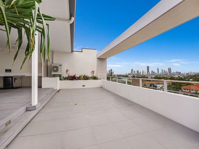 501 / 8 Waverley Street, Southport