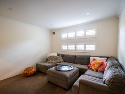 27 Clifton Street, Scarborough