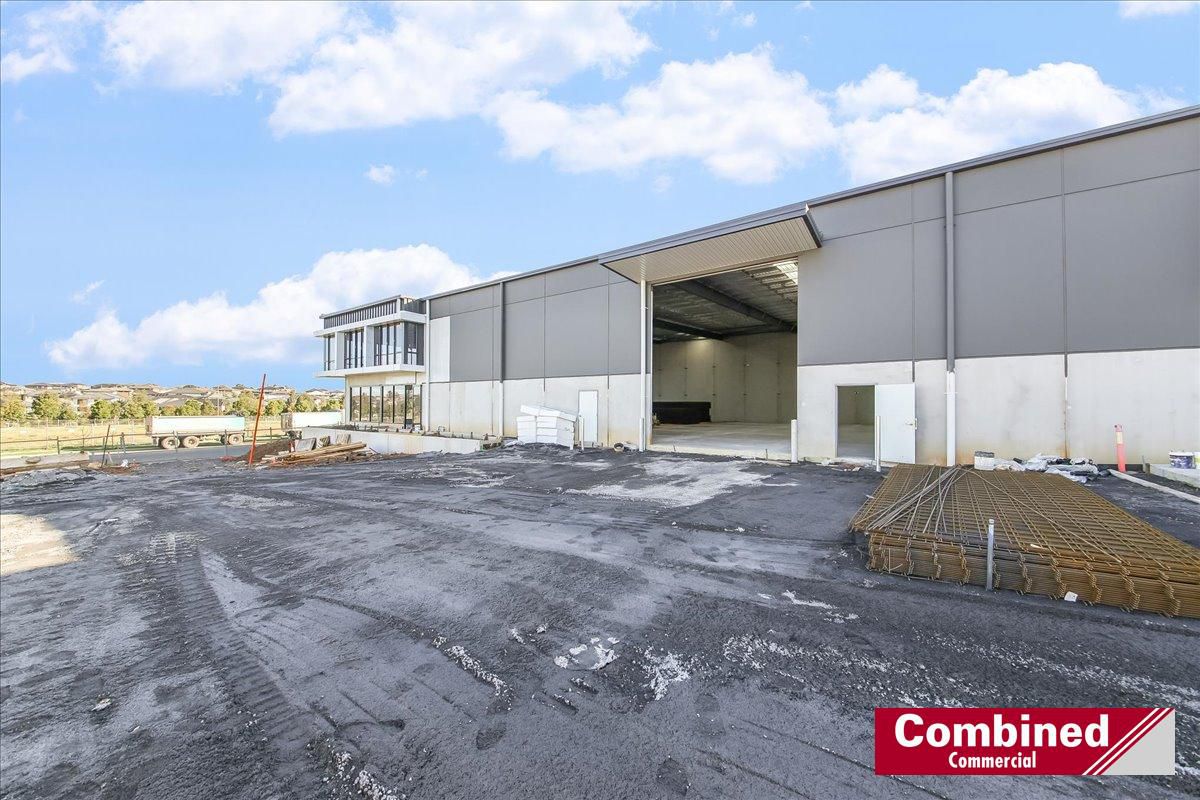 8 / 30 Southwell Road, Oran Park