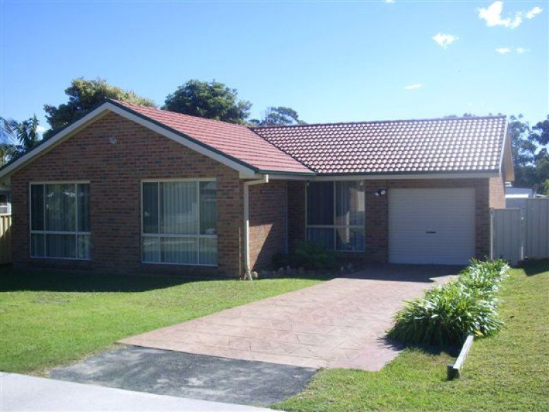 11 Lyons Road, Sussex Inlet